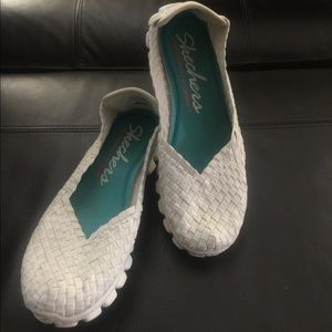 Sketchers Lightweight Memory Foam Slip on’s Size 8